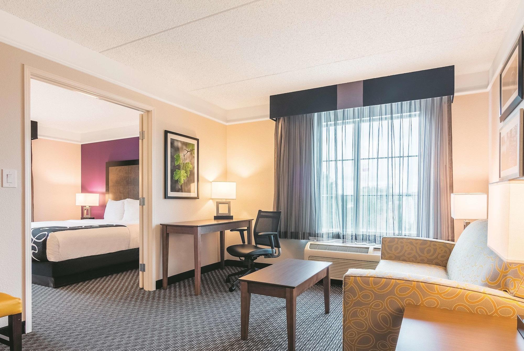 La Quinta By Wyndham Shreveport Airport Hotel Екстериор снимка