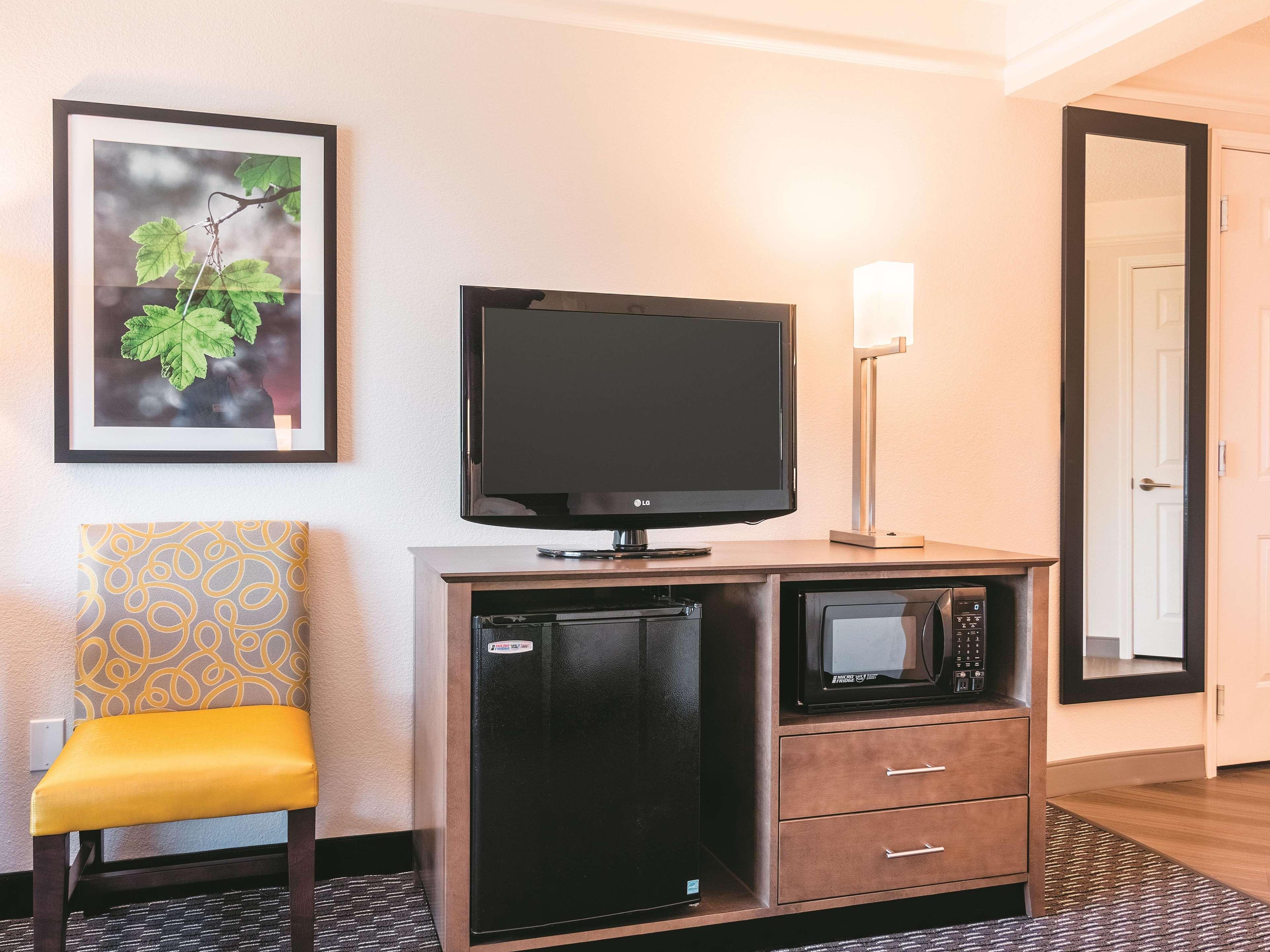 La Quinta By Wyndham Shreveport Airport Hotel Екстериор снимка