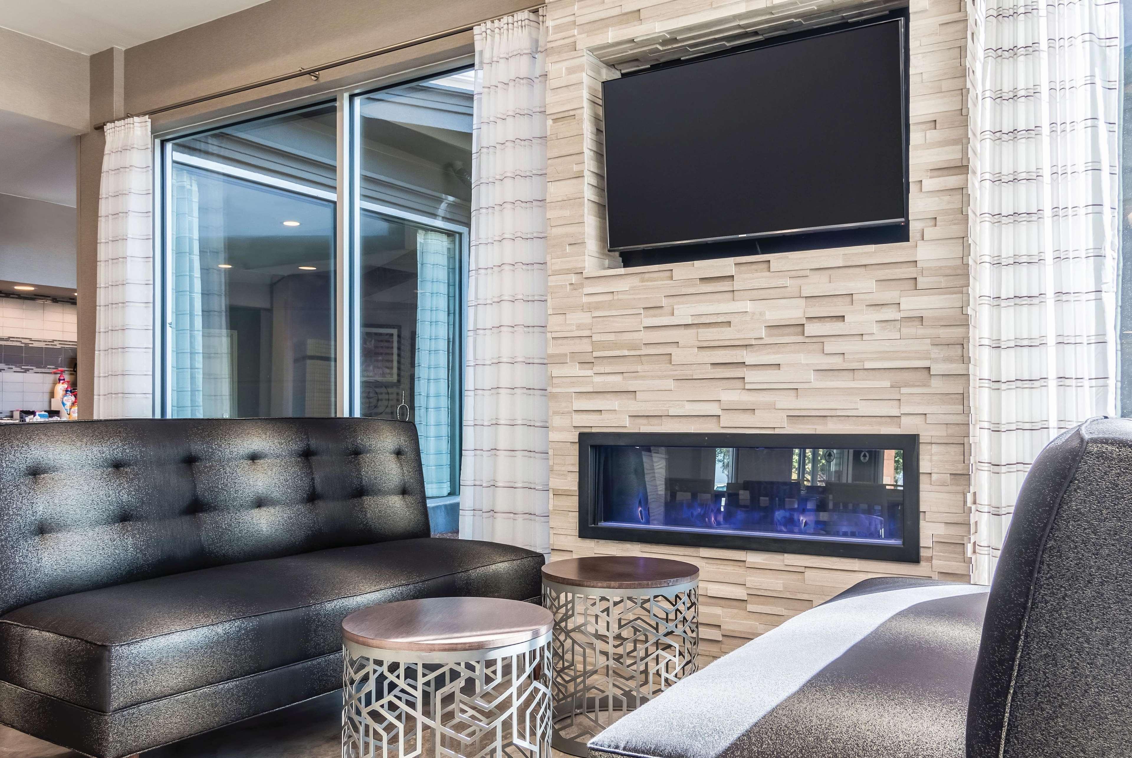 La Quinta By Wyndham Shreveport Airport Hotel Екстериор снимка