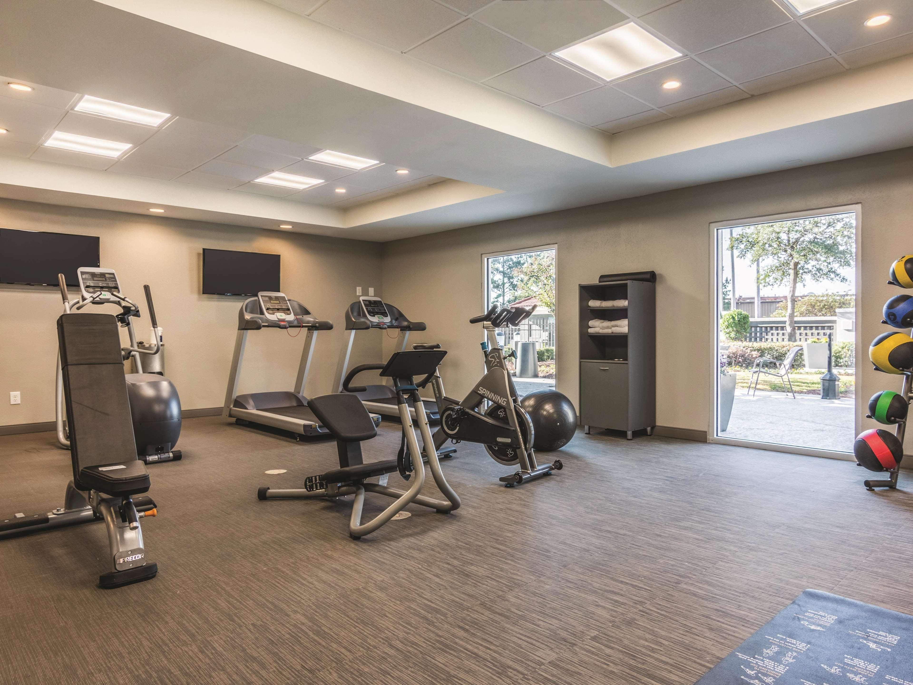 La Quinta By Wyndham Shreveport Airport Hotel Екстериор снимка