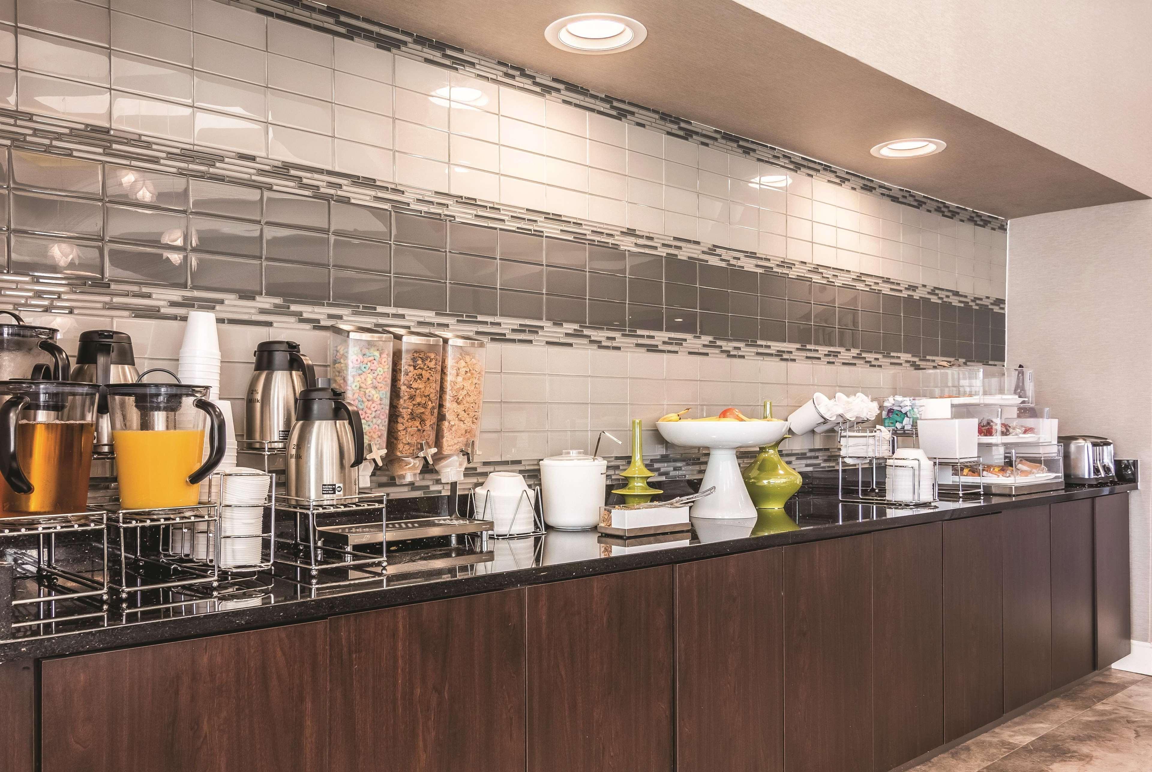 La Quinta By Wyndham Shreveport Airport Hotel Екстериор снимка