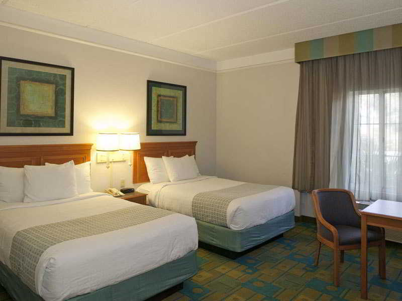 La Quinta By Wyndham Shreveport Airport Hotel Екстериор снимка